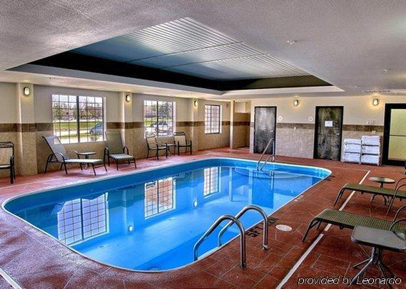 Comfort Inn & Suites Lawrence - University Area Buitenkant foto